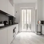 Luxury Spacious In The Heart Of Lägenhet