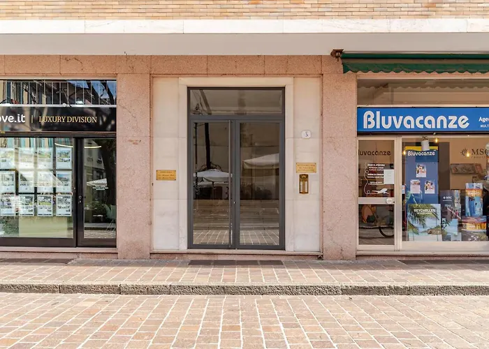 Luxury Spacious In The Heart Of *