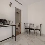 Luxury Spacious In The Heart Of *