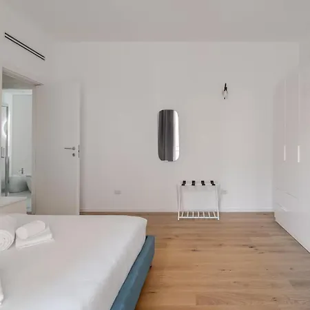 דירה Luxury Spacious In The Heart Of קומו