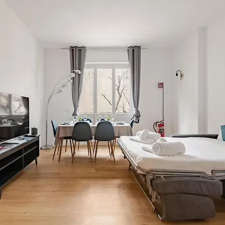 아파트 Luxury Spacious In The Heart Of
