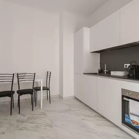 Luxury Spacious In The Heart Of Apartment Como