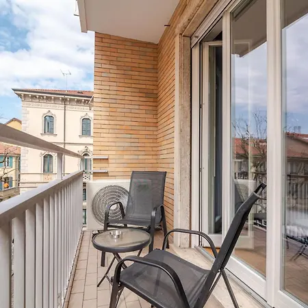 Luxury Spacious In The Heart Of Apartmán