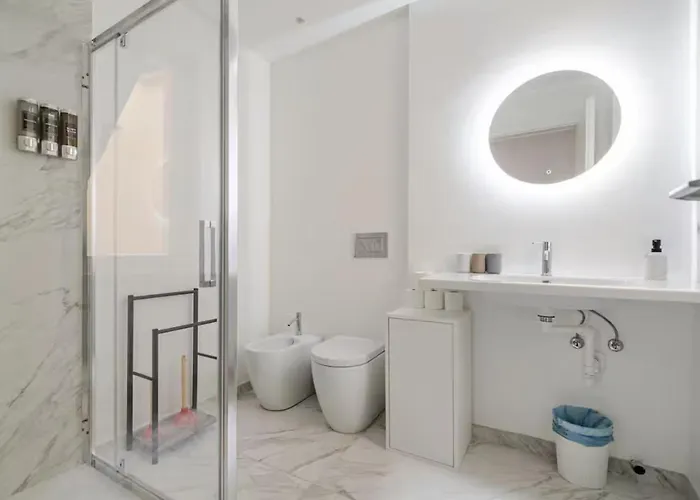 Luxury Spacious In The Heart Of 아파트 *