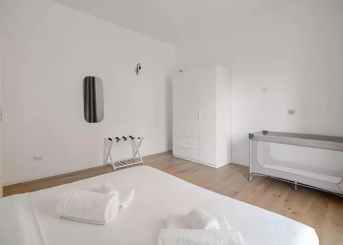 Luxury Spacious In The Heart Of *